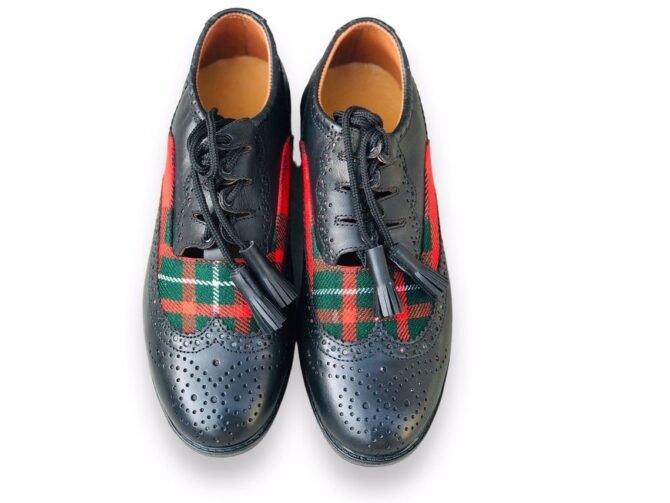 Black-Leather-Ghillie-Brogue-with-Tartan